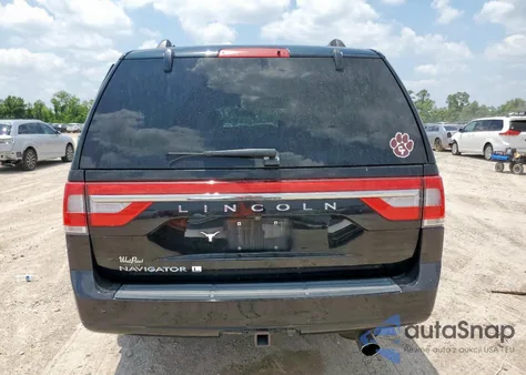 2017 Lincoln Navigator L Select z USA, uszkodzony, nr VIN 5LMJJ3HT2HEL03435